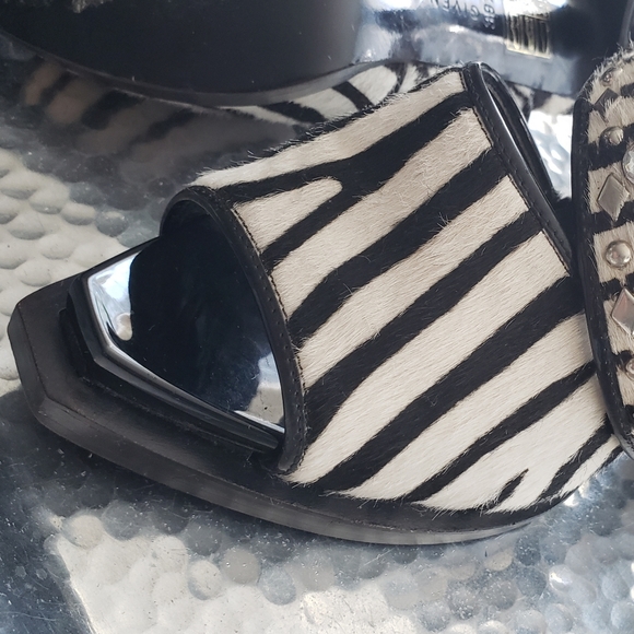 Givenchy Zebra Print Heels - Picture 9 of 10
